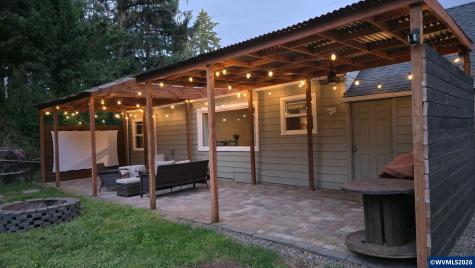 895 Vista Avenue SE Salem OR 97302