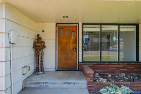 1137 N 4th Street Stayton OR 97383