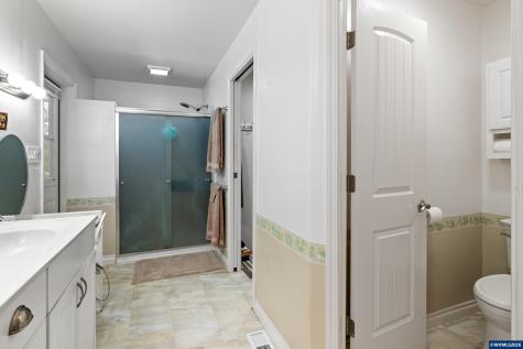 39711 Lacomb Drive Lebanon OR 97355