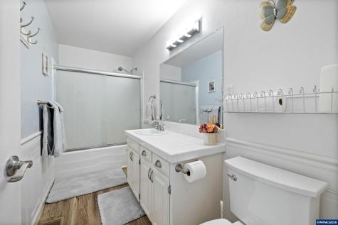 39711 Lacomb Drive Lebanon OR 97355