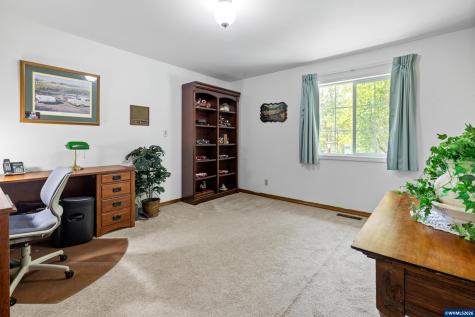 39711 Lacomb Drive Lebanon OR 97355