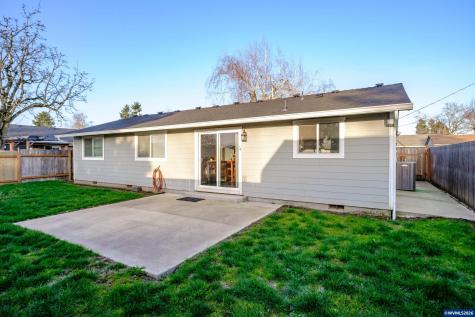 4765 Swegle Road NE Salem OR 97301