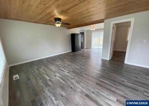 4765 Swegle Road NE Salem OR 97301