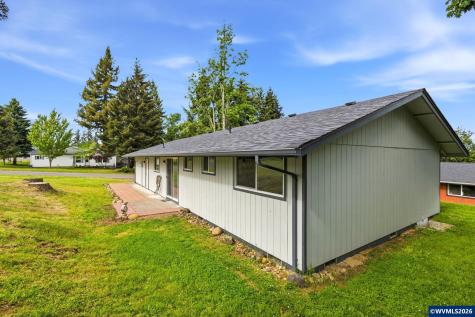 745 SW Barber Avenue Willamina OR 97396