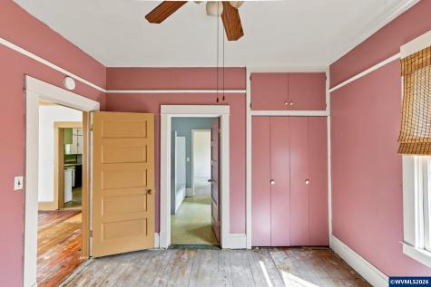 223 Coolidge Street Silverton OR 97381
