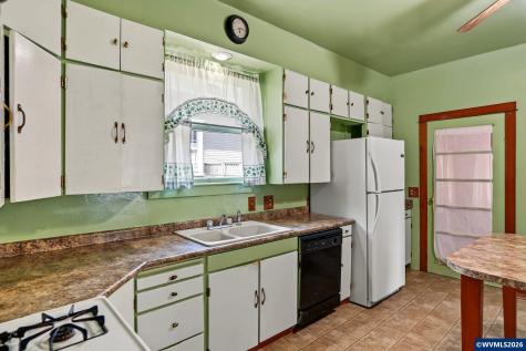 223 Coolidge Street Silverton OR 97381