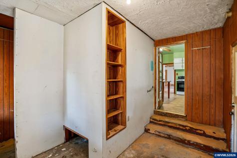 223 Coolidge Street Silverton OR 97381