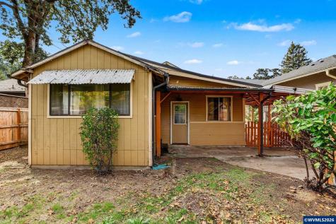 223 Coolidge Street Silverton OR 97381