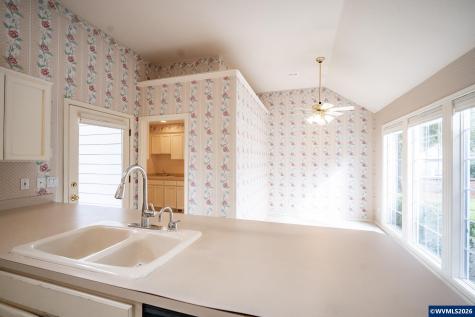1920 Spicetree Lane SE Salem OR 97306