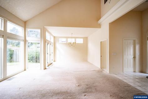 1920 Spicetree Lane SE Salem OR 97306