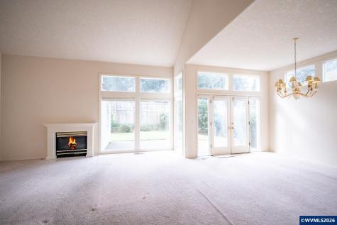 1920 Spicetree Lane SE Salem OR 97306