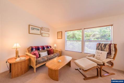 1232 SE 2nd Court Lincoln City OR 97367-9999