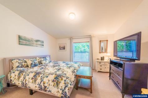 1232 SE 2nd Court Lincoln City OR 97367-9999