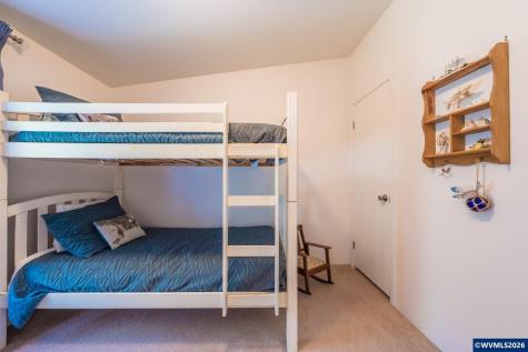 1232 SE 2nd Court Lincoln City OR 97367-9999