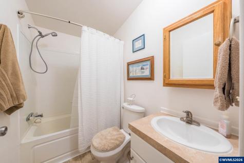 1232 SE 2nd Court Lincoln City OR 97367-9999
