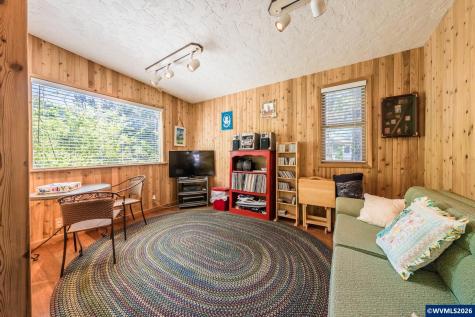 1232 SE 2nd Court Lincoln City OR 97367-9999