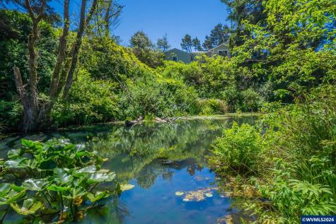 1232 SE 2nd Court Lincoln City OR 97367-9999