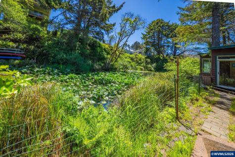 1232 SE 2nd Court Lincoln City OR 97367-9999