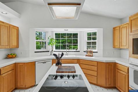24258 Columbine Drive Philomath OR 97370