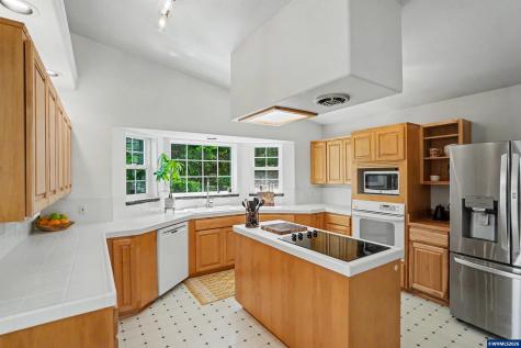 24258 Columbine Drive Philomath OR 97370