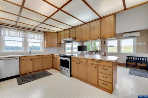 21303 S Central Point Road Oregon City OR 97045-0000