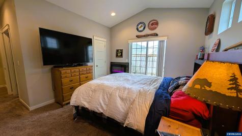 145 NE 71st Street Newport OR 97365
