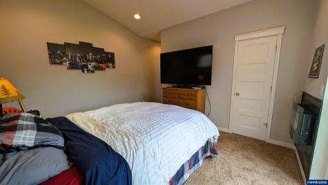 145 NE 71st Street Newport OR 97365