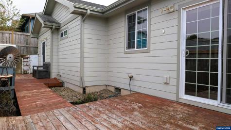 145 NE 71st Street Newport OR 97365