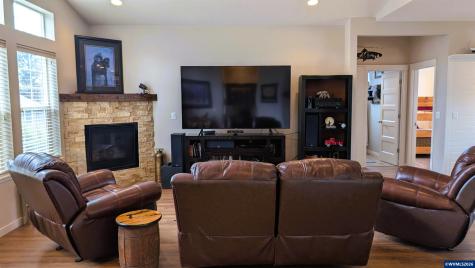 145 NE 71st Street Newport OR 97365