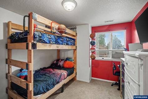 810 SE Locust Street Dundee OR 97115
