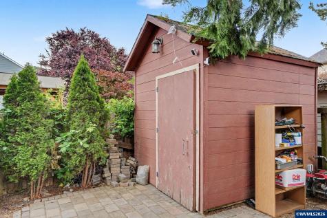 810 SE Locust Street Dundee OR 97115