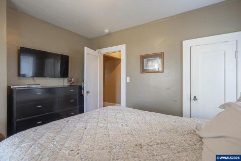 2595 Brooks Avenue NE Salem OR 97301