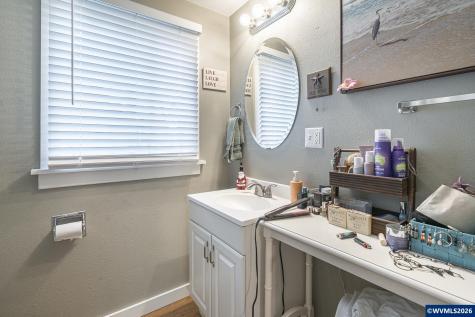 2595 Brooks Avenue NE Salem OR 97301