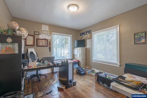 2595 Brooks Avenue NE Salem OR 97301