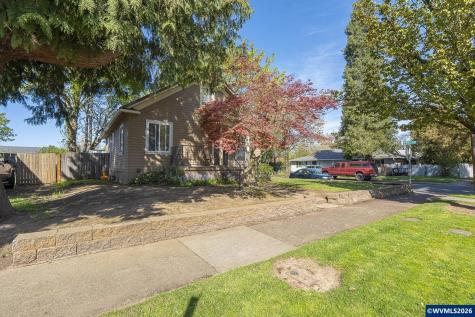 2595 Brooks Avenue NE Salem OR 97301