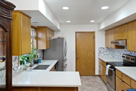 2573 Michael Drive NE Salem OR 97305
