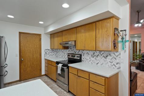 2573 Michael Drive NE Salem OR 97305