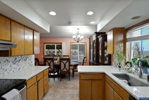 2573 Michael Drive NE Salem OR 97305