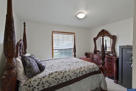2573 Michael Drive NE Salem OR 97305