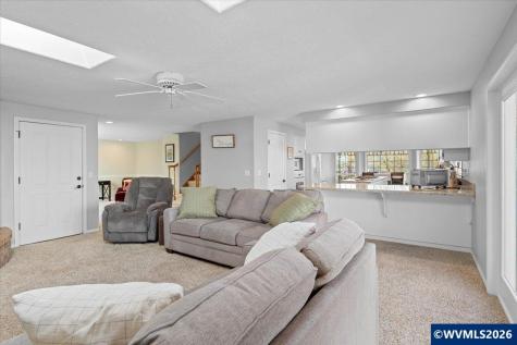 1737 Sunburst Terrace NW Salem OR 97304