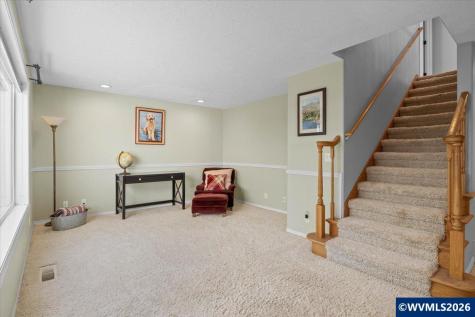 1737 Sunburst Terrace NW Salem OR 97304