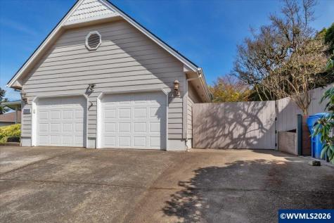 1737 Sunburst Terrace NW Salem OR 97304
