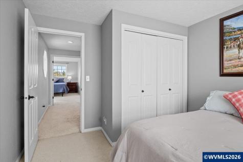 1737 Sunburst Terrace NW Salem OR 97304