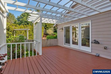 1737 Sunburst Terrace NW Salem OR 97304