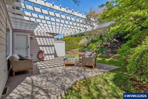 1737 Sunburst Terrace NW Salem OR 97304
