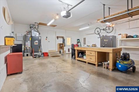 1737 Sunburst Terrace NW Salem OR 97304