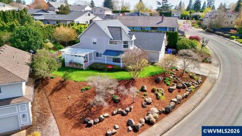 1737 Sunburst Terrace NW Salem OR 97304