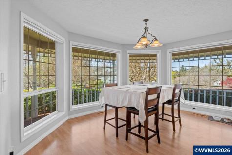 1737 Sunburst Terrace NW Salem OR 97304
