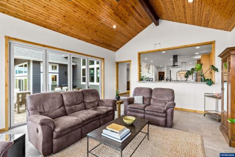 6575 NE Elliott Circle Corvallis OR 97330