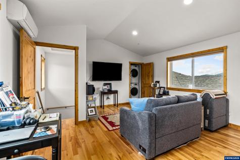 6575 NE Elliott Circle Corvallis OR 97330